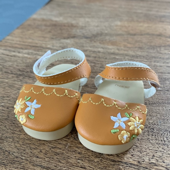 American girl doll original shoes+hat - Picture 3 of 6